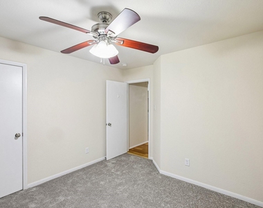 21127 Fox Orchard Court - Photo Thumbnail 27