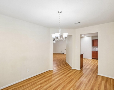 21127 Fox Orchard Court - Photo Thumbnail 9