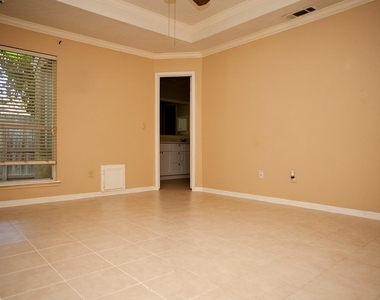 6318 Crakston Street - Photo Thumbnail 17