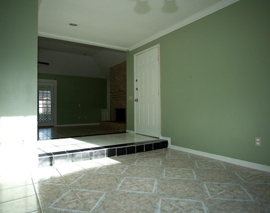 6318 Crakston Street - Photo Thumbnail 2