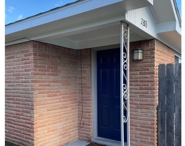 2303 Blodgett Street - Photo Thumbnail 1