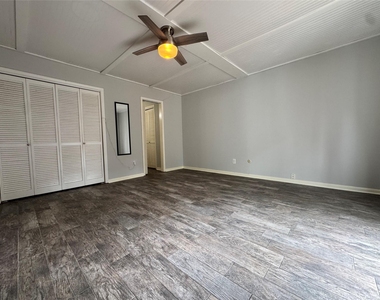12012 S Blackjack Oak Circle - Photo Thumbnail 14