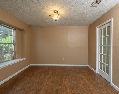 20339 Fieldtree Drive - Photo Thumbnail 6