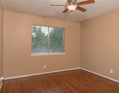20339 Fieldtree Drive - Photo Thumbnail 14