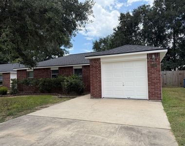 16400 Many Trees Lane - Photo Thumbnail 3