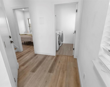 6742 Peerless Street - Photo Thumbnail 2