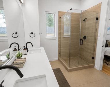 6742 Peerless Street - Photo Thumbnail 15