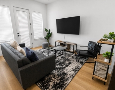 6742 Peerless Street - Photo Thumbnail 7