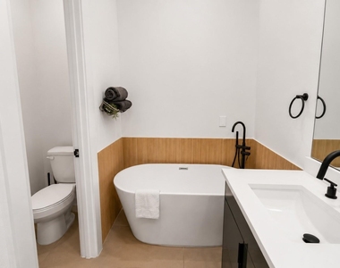 6742 Peerless Street - Photo Thumbnail 16