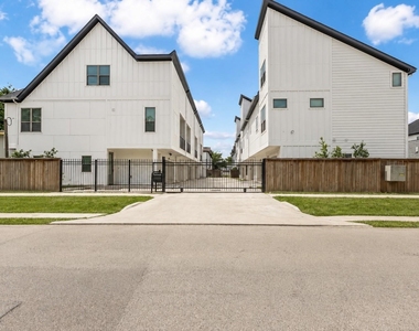 6742 Peerless Street - Photo Thumbnail 21
