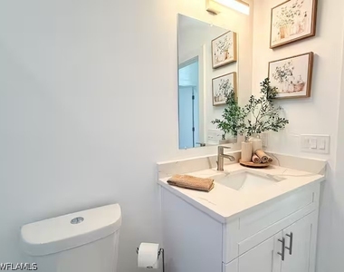 3911 Ne 16th Place - Photo Thumbnail 21