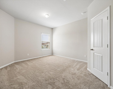3811 W Alessano Lane - Photo Thumbnail 18