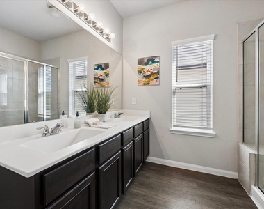 3811 W Alessano Lane - Photo Thumbnail 16