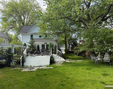 76 Elm - Photo Thumbnail 22