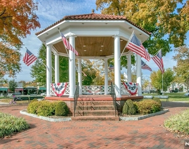 76 Elm - Photo Thumbnail 27