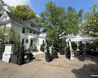76 Elm - Photo Thumbnail 20