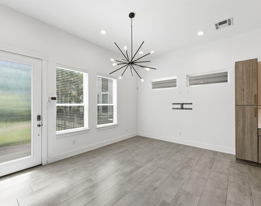 590 Janisch Road - Photo Thumbnail 4