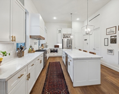 110 E 26th Street - Photo Thumbnail 9