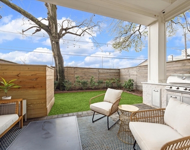 110 E 26th Street - Photo Thumbnail 29