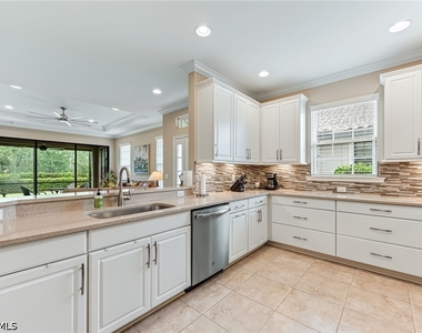 8257 Lucello Terrace W - Photo Thumbnail 8
