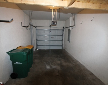 1056 Hampton Circle - Photo Thumbnail 19