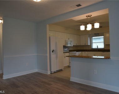 735 98th Avenue N - Photo Thumbnail 6