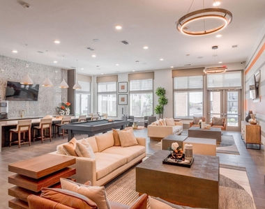 13939 Hillcroft Avenue - Photo Thumbnail 8