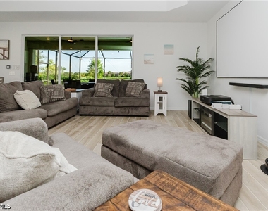 5959 Sunningdale Street - Photo Thumbnail 13