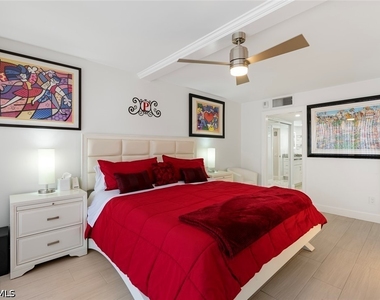 4005 Gulf Shore Boulevard N - Photo Thumbnail 11