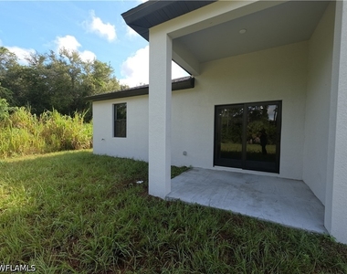 2216 Kenneth Avenue S - Photo Thumbnail 21