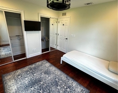 108 Templewood Court - Photo Thumbnail 18