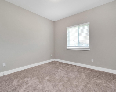 2715 Katri Way - Photo Thumbnail 27