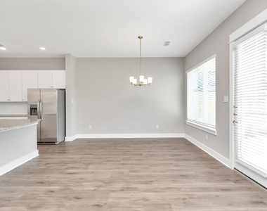 2715 Katri Way - Photo Thumbnail 11