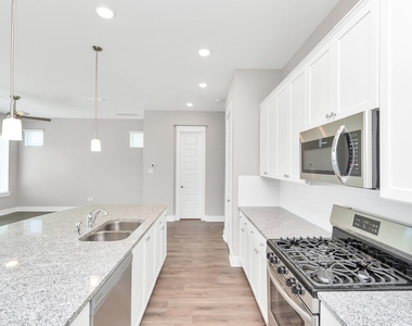 2715 Katri Way - Photo Thumbnail 7