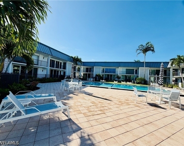 333 Harbour Drive - Photo Thumbnail 9