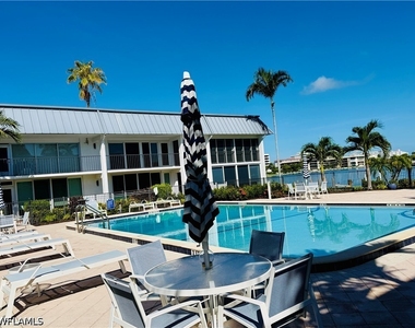 333 Harbour Drive - Photo Thumbnail 17