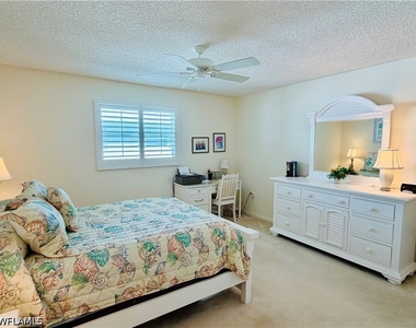 333 Harbour Drive - Photo Thumbnail 8
