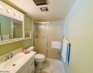 333 Harbour Drive - Photo Thumbnail 15
