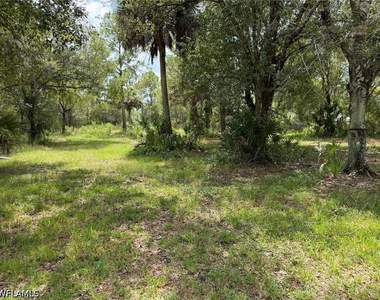 3260 72nd Avenue Ne - Photo Thumbnail 4