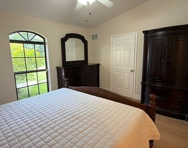 3260 72nd Avenue Ne - Photo Thumbnail 22
