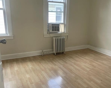 14-16 N 10th - Photo Thumbnail 7