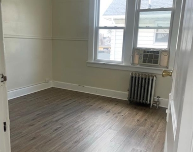 14-16 N 10th - Photo Thumbnail 5