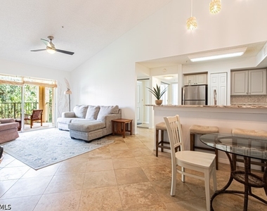 1230 Wildwood Lakes Boulevard - Photo Thumbnail 10