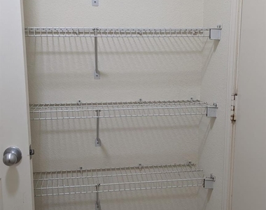 16310 Cole Bridge Lane - Photo Thumbnail 4