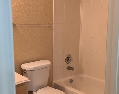16310 Cole Bridge Lane - Photo Thumbnail 7