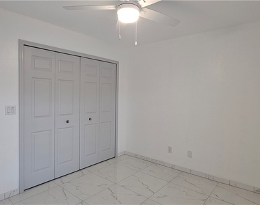 1251 7th Avenue N - Photo Thumbnail 18