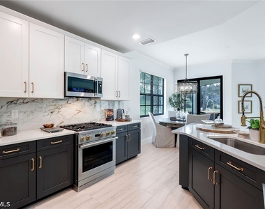 16348 Viansa Way - Photo Thumbnail 8