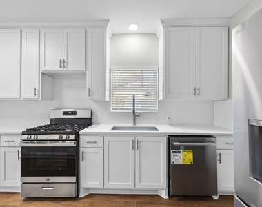 3916 Kennon Street - Photo Thumbnail 8