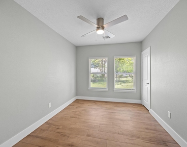 3916 Kennon Street - Photo Thumbnail 13