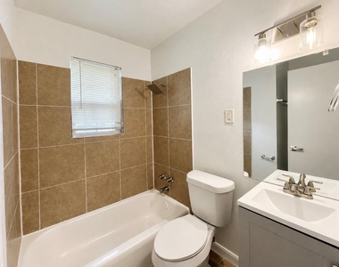 2409 Bastrop - Photo Thumbnail 7